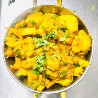 ALOO GOBI (Potato With Cauliflower)
